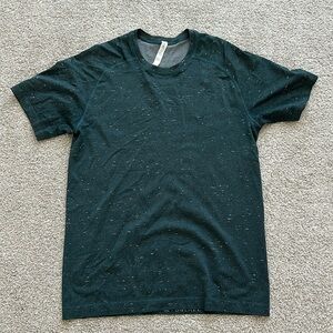 Lululemon Metal Tech Vent Performance Short Sleeve Shirt Mens Size M Green/Teal